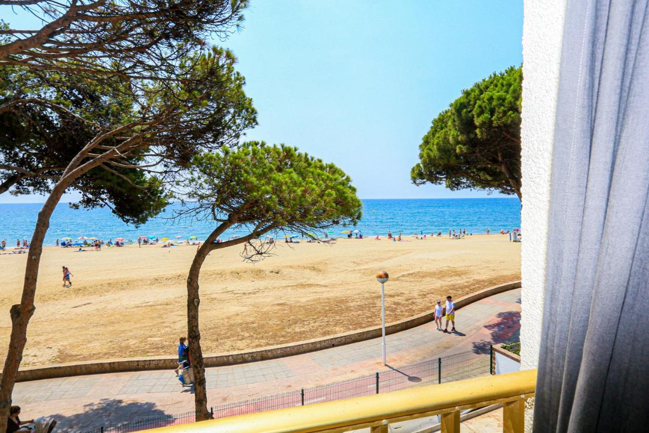 坎布里尔斯Playmar Litoral Costa Dorada - Only Families公寓 外观 照片