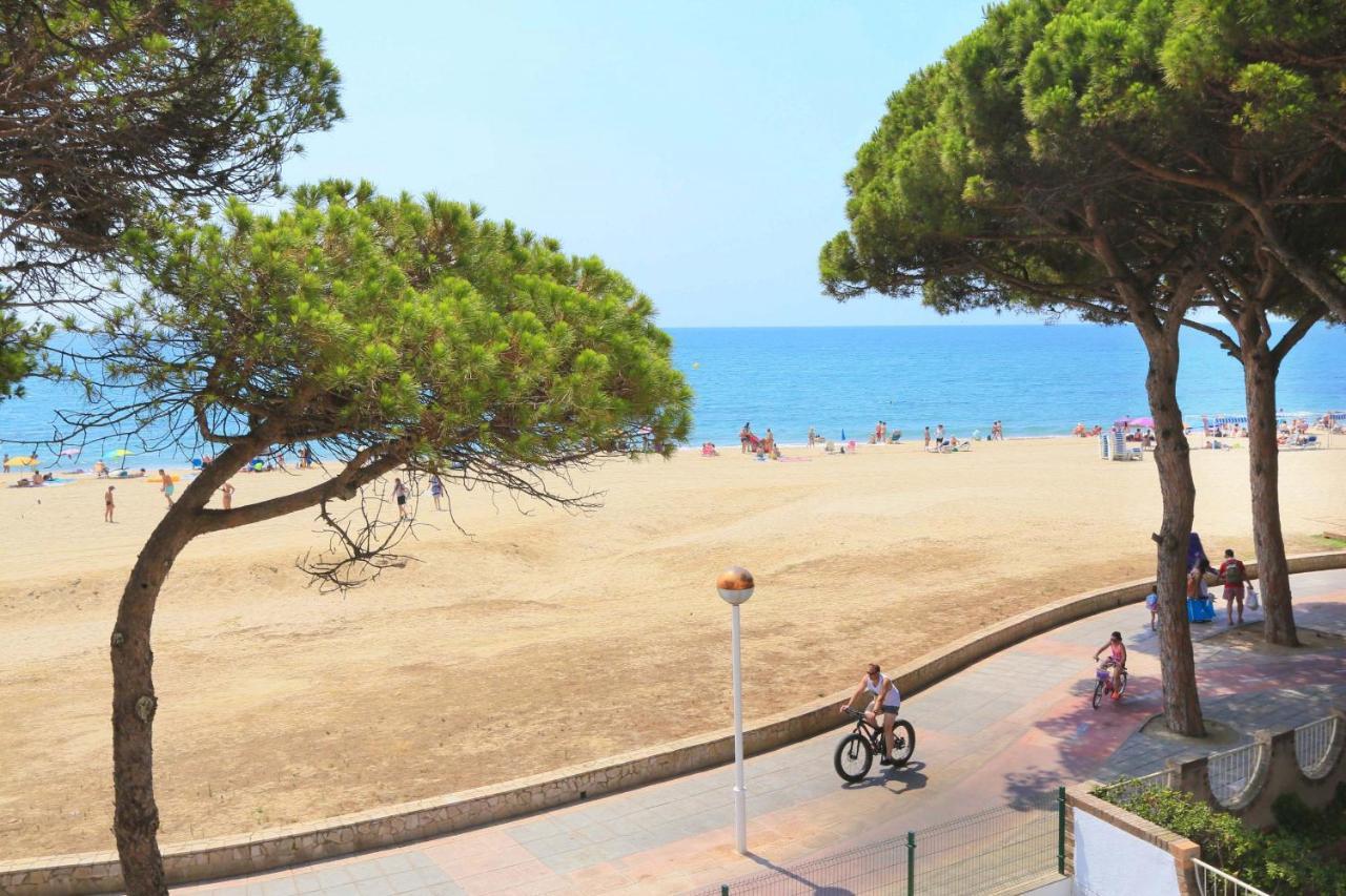 坎布里尔斯Playmar Litoral Costa Dorada - Only Families公寓 外观 照片
