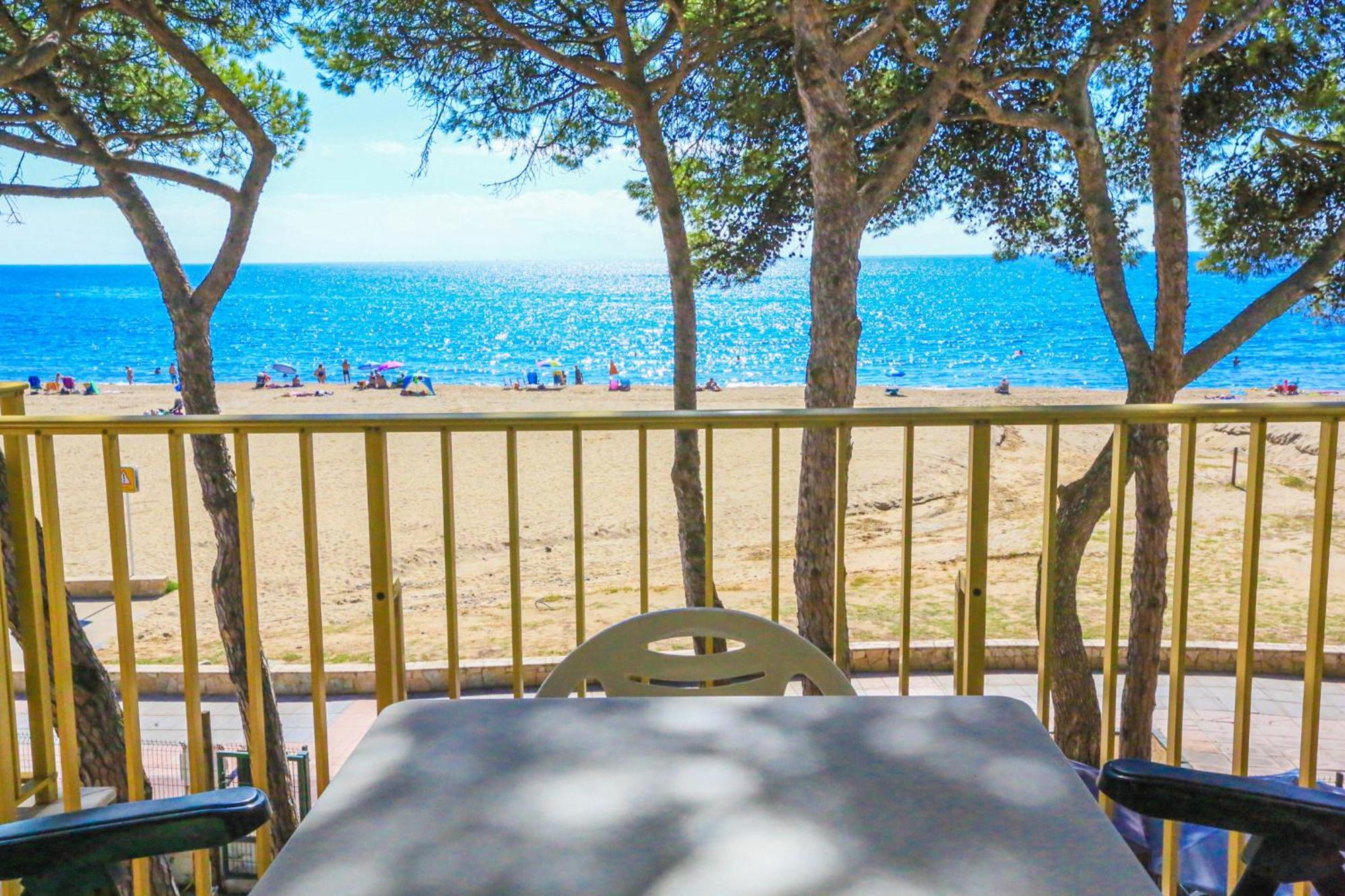 坎布里尔斯Playmar Litoral Costa Dorada - Only Families公寓 外观 照片