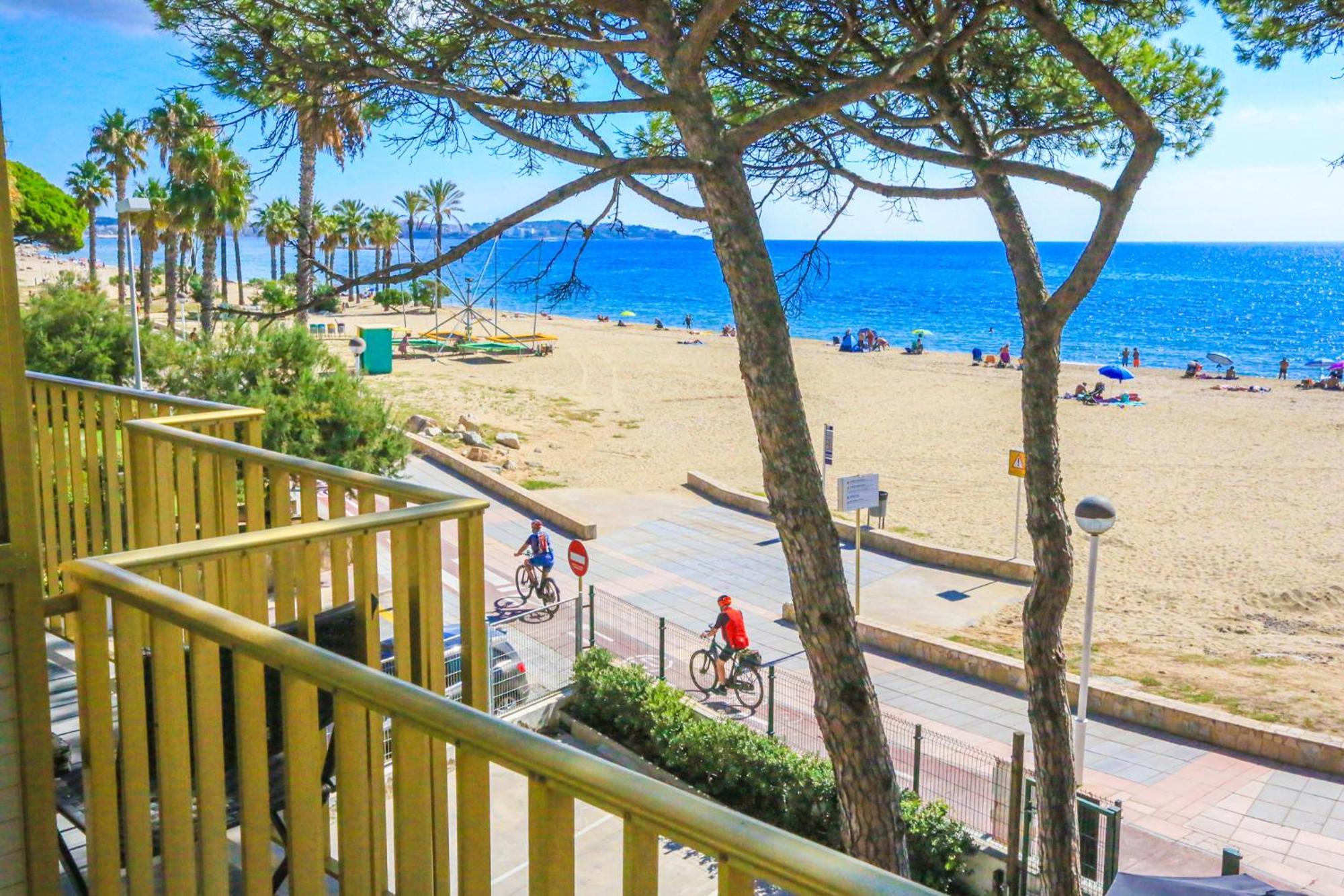 坎布里尔斯Playmar Litoral Costa Dorada - Only Families公寓 外观 照片