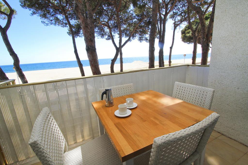 坎布里尔斯Playmar Litoral Costa Dorada - Only Families公寓 外观 照片